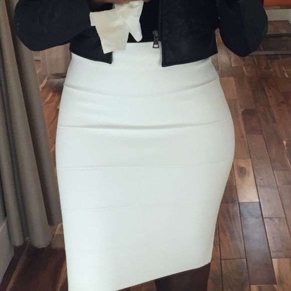 Alexa Bandage Skirt - Picture 4 of 4